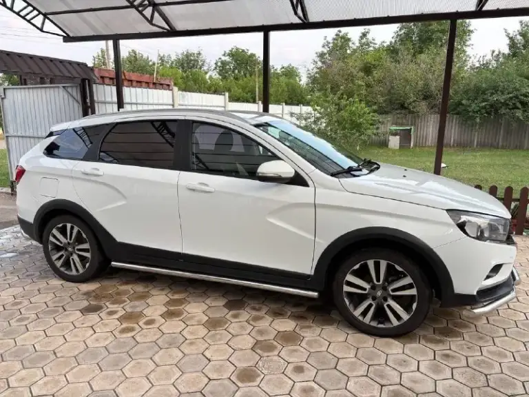 Лада веста кросс. До санкционная,
Год 2019
Пробег 75т. Км
Коробка механика
Объем 1.8 бензин
Обезшумленна полностью и крыша, подогрев зеркал, лобового, с кнопки. Подогрев сидений, зеркал, стоит хорошая музыка лежат хорошие провода под буфер. Три пола в багажнике. Стоят трубы в круг. Не каких вложений обсолютно. Сел поехал. Не чего не гремит не стучит, к машине относятся бережно. Собственник.
Г. Донецк
Цена 1🍋200т. Руб
Тел: +7 949-343-67-00 - фотография - 3