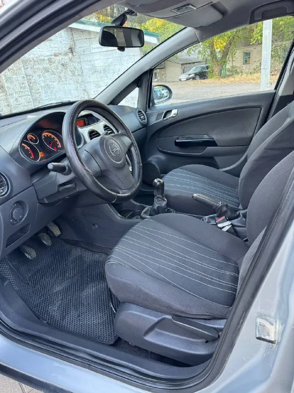 Продаю opel corsa d 2008 1.4 механика.
Пробег 207.000
Машина в хорошем состоянии.
Передние стеклоподъемники
Двухдиновая магнитола.
Нареканий к мотору и коробки нет.
Салон в хорошем состоянии.
Не гнилая, дно пopоги cтaканы целые !
Юридически чистая.
Цена 380.000
Торг у капота!!
+79493161605
+79493129059 - фотография - 6