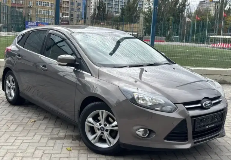 Продам ford focus 3 в идеальном состоянии, 2014 года выпуска, объём двигателя 1.6 125 л. С, коробка автомат 6-ст, родной пробег 180.000, без дтп, в родном окрасе, за всё время эксплуатации 2 хозяина, в максимальной комплектации, авто технически и внешне в отличном состоянии!, ухожена и обслужена, по машине работает абсолютно все, вложений не каких не требует, комплектация: климат контроль, круиз контроль, складывание зеркал, мультируль, 4-эл стеклоподъёмника, подогрев передних сидений, электро привод зеркал, обогрев зеркал, датчик света и дождя, бортовой компьютер, линзованая оптика, противотуманные фары, обогрев лобового, обогрев заднего стекла, мультимедиа с хорошим звуком, парктроники, имеется абсолютно все для комфортной езды, все работает в штатном режиме
По запросу скину видео обзор, по документам кристально чисто, любой вид оформления.
Цена 880.000 возможен хороший торг реальному покупателю! На все остальные вопросы отвечу по телефону +7949620-99-74
+7949564-47-36
Г. Донецк ворошиловский район - фотография - 1