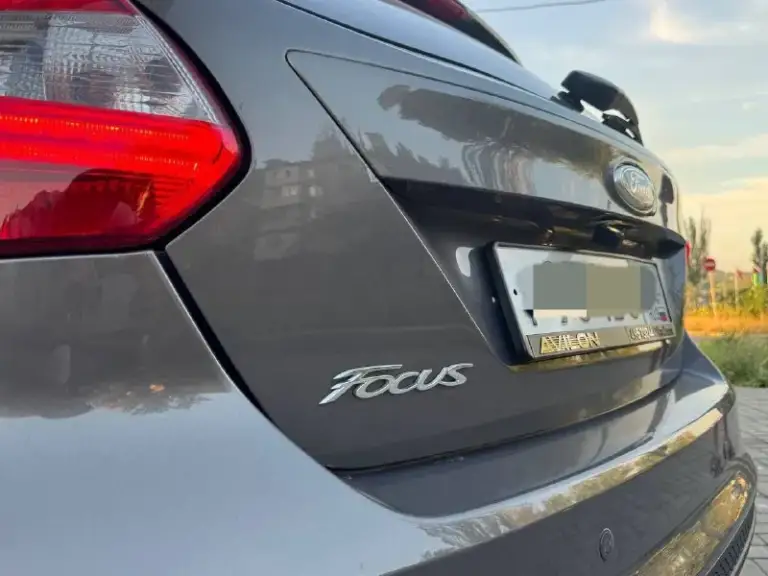 Продам ford focus 3 в идеальном состоянии, 2014 года выпуска, объём двигателя 1.6 125 л. С, коробка автомат 6-ст, родной пробег 180.000, без дтп, в родном окрасе, за всё время эксплуатации 2 хозяина, в максимальной комплектации, авто технически и внешне в отличном состоянии!, ухожена и обслужена, по машине работает абсолютно все, вложений не каких не требует, комплектация: климат контроль, круиз контроль, складывание зеркал, мультируль, 4-эл стеклоподъёмника, подогрев передних сидений, электро привод зеркал, обогрев зеркал, датчик света и дождя, бортовой компьютер, линзованая оптика, противотуманные фары, обогрев лобового, обогрев заднего стекла, мультимедиа с хорошим звуком, парктроники, имеется абсолютно все для комфортной езды, все работает в штатном режиме
По запросу скину видео обзор, по документам кристально чисто, любой вид оформления.
Цена 880.000 возможен хороший торг реальному покупателю! На все остальные вопросы отвечу по телефону +7949620-99-74
+7949564-47-36
Г. Донецк ворошиловский район - фотография - 6
