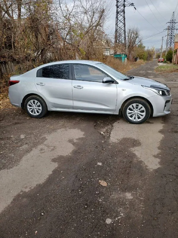 Kia rio
Год выпуска 2017 год
Коробка автомат, 6-ти ступенчатая
1,6
Пробег 73 тыс. Км
Покупал машинку жене, практически не ездила, в отличном состоянии как технически, так и внешне. Все родное. Поставил новый жк дисплей на андроиде, с навигатором. Машина обслужена полностью, вложений не требует никаких, двигатель работает отлично, коробка отлично, по ходовке ни одного постороннего звука. Макеевка
Цена: 1 435 000₽.
+7 (949) 384-60-69 Руслан
📲 Tg: n
📞 Звоните: +7(949)3846069 - фотография - 5