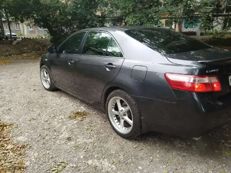 Продам toyota камри xv40. Объем мотора 3.5л. Автомобиль в отличном техническом и визуальном состоянии. Сухой, работает как часы, коробка без малейших нареканий, масло менялось регулярно, с фильтром и полной заменой. Никой ржавчины нет. Салон в отличном состоянии, пробег реальный. Можно говорить бесконечно об этом автомобиле. Лучше приехать и увидеть все своими глазами. Цена 10000$ тел +7 949 334 8571 сергей.
📞 Звоните: +7(949)3348571 - фотография - 4