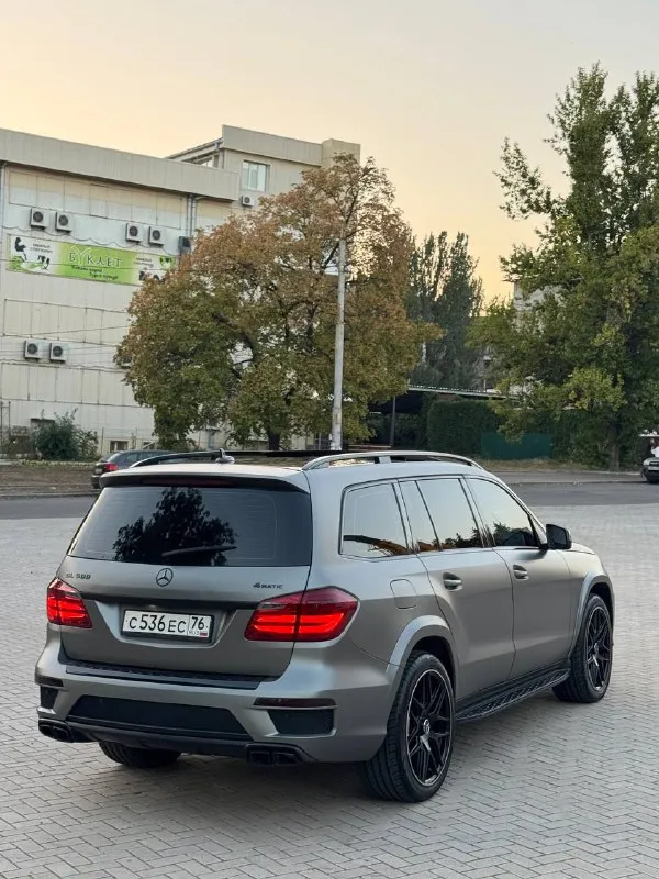 Gl 400 4matic
Цена:2.790.000 торг/кредит/обмен
7 Мест
Год:2013
: 3.0 333Л. С. С чугунным блоком.
Коробка обычная 7 ступка
Amg пакет под 6.3
📱Установлена мультимедиа андроид в стиле gls с интернетом
👍Машина в дорогой пленке kpmf, держится много лет и нет никаких косяков, выгляди очень шикарно и дорого.
У авто два окраса без какой либо жести.
🎁Шикарный бонус : установлен thor акустическая выхлопная система, управляется с телефона, можно выбрать звук любого мотора и настроить его под себя или отключить когда надоест
Полная комплектация:
Камеры 360,тройная панорама, доводчики, бесключевой, массаж, обогрев руля, всех сидений, вентиляция и тд
+79496438443
Макеевка
Возможен обмен на обмен цена будет выше
Хлам по завышенным ценам не предлагать!
📲 Tg: @perekup_9999
📞 Звоните: +7(949)6438443 - фотография - 5