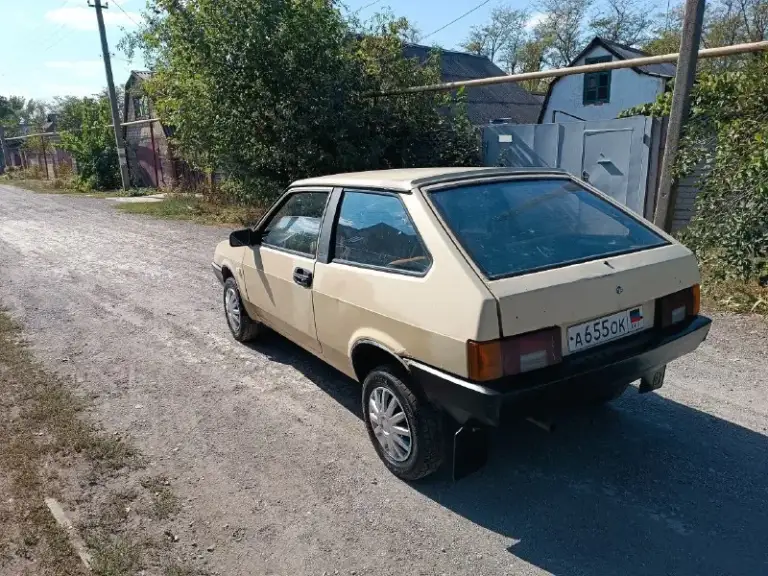 Продам ваз 2108(1987 г. В), машина полностью на ходу сел и поехал, двигатель 1300 см3 работает ровно не троит, кпп не гремит скоростя не вылетают, ходовая часть отличная, электрика вся исправна, чистый салон, продажа по тех. Паспорту(постоянный учёт днр)на учёт рф 180 регион на 5 лет станет на вас без проблем, цена 85000 рублей, г. Донецк, кировский район, +7(949)479-11-08
📞 Звоните: +7(949)4791108 - фотография - 6