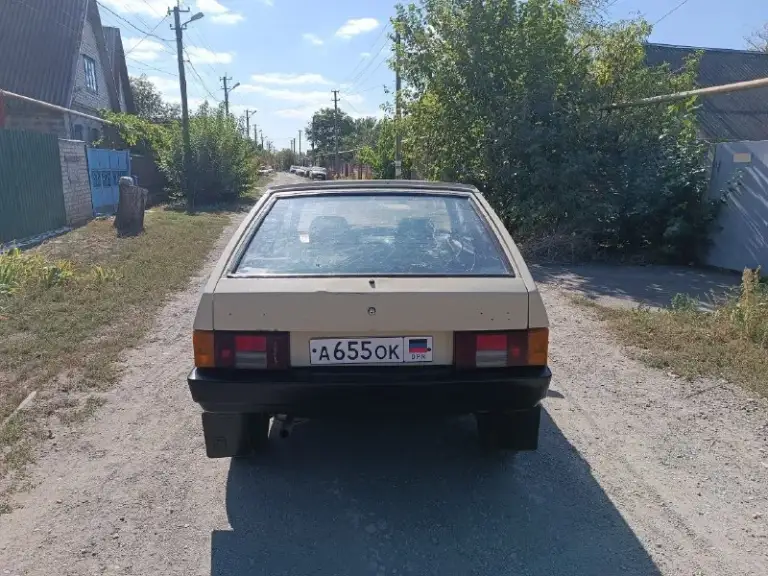 Продам ваз 2108(1987 г. В), машина полностью на ходу сел и поехал, двигатель 1300 см3 работает ровно не троит, кпп не гремит скоростя не вылетают, ходовая часть отличная, электрика вся исправна, чистый салон, продажа по тех. Паспорту(постоянный учёт днр)на учёт рф 180 регион на 5 лет станет на вас без проблем, цена 85000 рублей, г. Донецк, кировский район, +7(949)479-11-08
📞 Звоните: +7(949)4791108 - фотография - 7