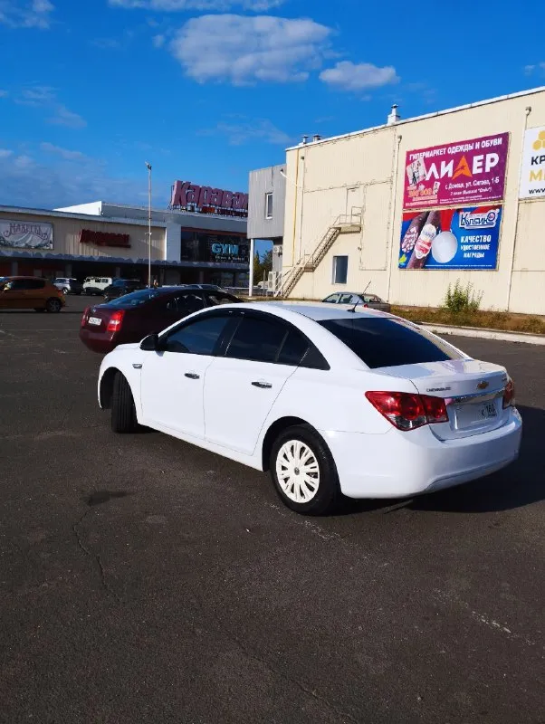Продам автомобиль chevrolet cruze
Год выпуска: 2010
Двигатель: 1.6 бензин
Коробка: механика 5 ст
Пробег авто: 205 тыс. Км.
Авто в отличном состоянии,
Пробег родной.
Авто в исправно техническом состоянии.
Сел и поехал.

По комплектации авто: abs, передние стеклоподъёмники, кондиционер, хорошая мультимедиа, качественная и т. Д. , всё перечислять не буду, кому интересно звоните, любые проверки на любом сто за вас счёт.
Запчасти всегда только оригинальные, бензин заливал только 95.
Машиной будете довольны.
Расход авто в городе 8-9л, трасса-6.
Цена : 799.000 рублей. Возможен торг.
Город: донецк днр
Номер телефона: +7 949 3690053
📞 Звоните: +7(949)3690053 - фотография - 5