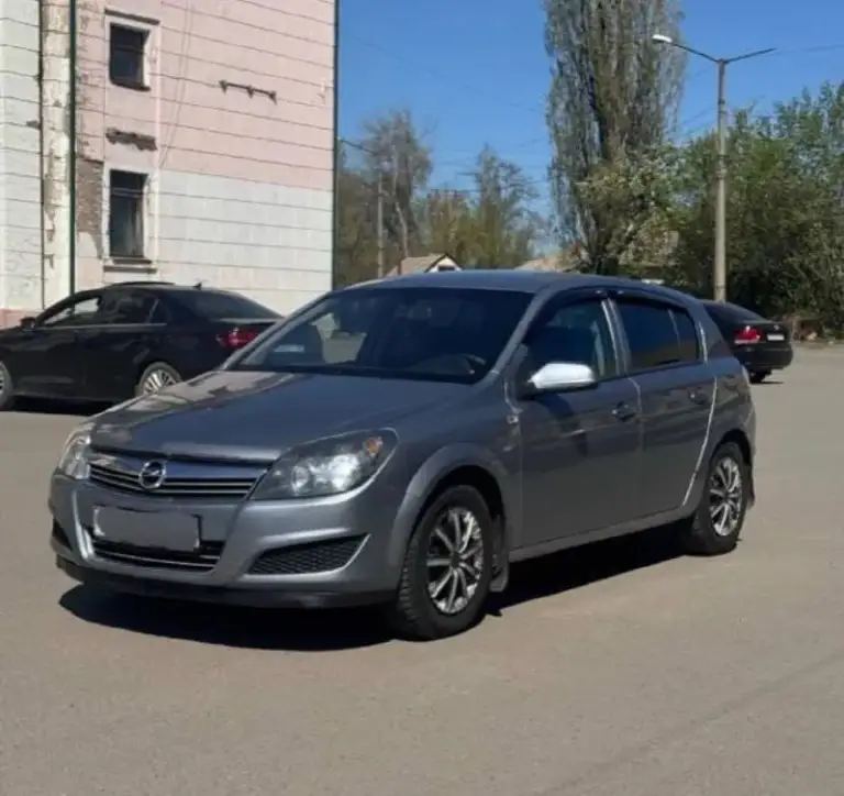 Продам opel astra h 2006г
В отличном состоянии
Я хозяин переоформление без проблем
Все светится моргает
Мотор работает без нареканий
Кпп мягкая без хрустов
Грм и масло менялось 600 км назад
Цена 500000 т. Р. + торг
Звонить +79494253154 - фотография - 1