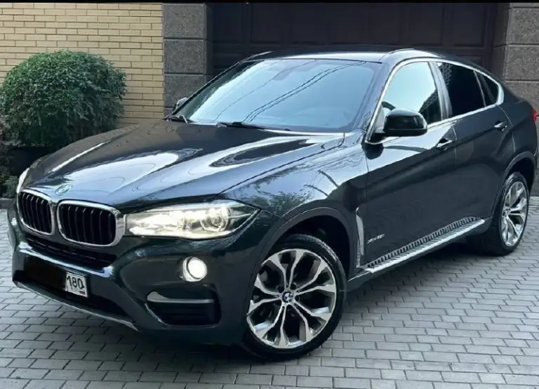 Продам bmw x6 2017
3.0 Бензин
В отличном состоянии, весь в заводском окрасе, без дтп ! Полностью обслужен не требует ни каких вложений, двигатель, коробка, ходовая на твердую 5. Электрика вся работает, каждая кнопочка, каждая функция, ошибок нет.
Кондиционер заправлен и исправно работает ❄️
Салон чистый, опрятный, не прокуренный. Никаких потертостей и дыр нет в хорошей комплектации, доводчики дверей, ломающейся сидения, новая летняя резина машина отполирована и покрыта керамикой, adaptive led фары, контурная подсветка салона.
Оригинальный пробег
Оригинальное остекление автомобиля включая лобовое стекло без сколов и трещин.
Юридически чистый ✅без запретов и залогов полный комплект документов.
Хоть в подбор, хоть себе за машину не стыдно 💪🏽
Возможен обмен
Цена 3,200,000 на обмен цена дороже
Все остальные вопросы по телефону +79496215233
📲 Tg: иван
📞 Звоните: +7(949)6215233 - фотография - 2
