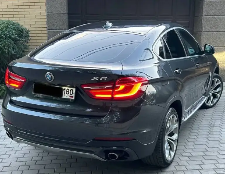 Продам bmw x6 2017
3.0 Бензин
В отличном состоянии, весь в заводском окрасе, без дтп ! Полностью обслужен не требует ни каких вложений, двигатель, коробка, ходовая на твердую 5. Электрика вся работает, каждая кнопочка, каждая функция, ошибок нет.
Кондиционер заправлен и исправно работает ❄️
Салон чистый, опрятный, не прокуренный. Никаких потертостей и дыр нет в хорошей комплектации, доводчики дверей, ломающейся сидения, новая летняя резина машина отполирована и покрыта керамикой, adaptive led фары, контурная подсветка салона.
Оригинальный пробег
Оригинальное остекление автомобиля включая лобовое стекло без сколов и трещин.
Юридически чистый ✅без запретов и залогов полный комплект документов.
Хоть в подбор, хоть себе за машину не стыдно 💪🏽
Возможен обмен
Цена 3,200,000 на обмен цена дороже
Все остальные вопросы по телефону +79496215233
📲 Tg: иван
📞 Звоните: +7(949)6215233 - фотография - 3