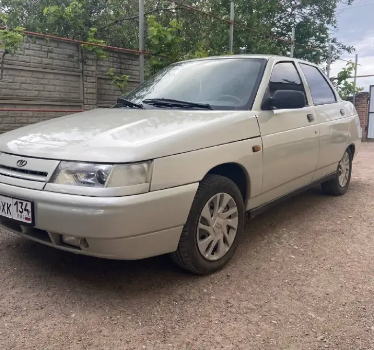 Продам ваз 2110 2003года,   двигатель 1,5, 192 тыс. Км пробег. Находиться в мариуполе. Автомобиль в отличном состоянии без вложений,   документально чистый. Двигатель, ходовая, коробка всё на отлично. Кузов без гнили и ржавчины. Дно, пороги, стаканы целые. Остальные вопросы по телефону +79496353135. Цена 285 тыс. Рублей, возможен торг - фотография - 3
