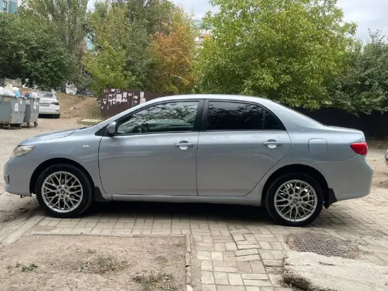Toyota corolla 2008г, 1.6 бензин,
Акпп (самый обычный автомат )
192.000 Км пробег
Преимущественно в родной краске.
Авто обслужен и ухожен,
В салоне не курили, вложений не требует вообще !
Комплектация ( климат контроль, 4 эсп, 8 airbag, мульти руль, круиз контроль подогревы стекло зеркал и сидений и т. Д)
Работает абсолютно все
Так же дополнительно установлено
Диски легкосплавные r17
Спутниковая сигнализация с 2-х сторонней связью и автозапуском
Led птф
Хороша акустика
Масла фильтра поменяны, ходовая после ревизии
По документам порядок (любой вид оформления)
2 Комплекта резины (зима и лето)
2 Комплекта ковриков
2 Ключа
2 Комплекта дисков
Г. Донецк
Цена 925.000 руб торг у капота
+7-949-551-46-00
Есть телеграмм
📲 Tg: ник
📞 Звоните: +7(949)5514600 - фотография - 6