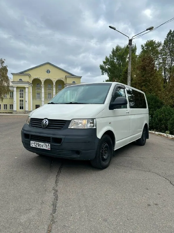 Продам т5 2005г, 1.9 tdi, пассажир
До моего владения был сделан кап ремонт двигатели, восстановленная турбина.
Что заменил из последнего, поехали:
Восстановлена оригинальная вебаста (работает как часы);
Заменены все возможные патрубки, трубы отопителя, патрубки на турбину, с радиатора;
Фильтр топливный;
Заменил моторчик печки и резистор;
Замена антифриза;
Термостат + на вебасте;
Купил две задние фары фирмы depo + платы;
Замена задних ступечных подшибников;
Замена рулевых наконечников;
Теплообменник;
Тормоза в круг с небольшим пробегом - новые диски + колодки+тормозная жидкость.
Новый аккамулятор
Новая клапанная крышка в сборе
Колеса - диски оригинал, почти новые, резина с пробегом 20т;
Стоит сигналка, есть музыка.
Сиденья - с ренжа, все работает.
Заднего ряда нету, кому нужен на разборку
Камера есть зад вида, надо восстановить.
Цена 980.000 тыс руб
Макеевка
+7 (949) 823-05-48
📞 Звоните: +7(949)8230548 - фотография - 1