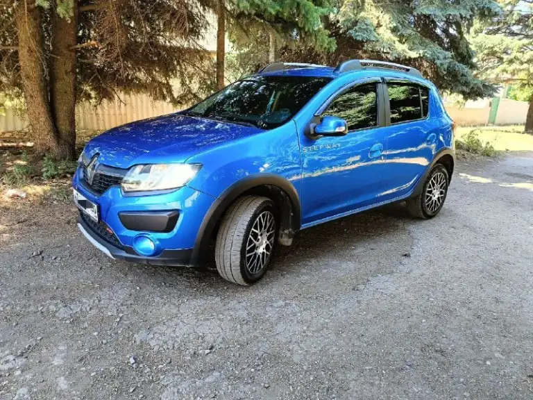 Ел. +79495189401 ✅цена 1.1млн. Руб 💥продам renault sandero stepway 2016г. В пробег небольшой 83тыс км. Вся в родной краске. Собственник, оформлена на меня. Машина в отличном состоянии, свежая в максимальной комплектации(климат, круиз контроль, подогревы и т. Д), красивый цвет, доп установлена андроид магнитотла все кнопки на руле подключены wi-fi, bluetooth, навигатор. Новые р16 диски на новой резине pirelli. Недавно прошла большое то. Заменена штатная акустика на более качественную, обесшумлена, led лампы в 2 этажа свет отличный. Хороша и удобна как для города так и для плохих дорог, высокий клиренс. Кто купит будет рад, за авто не стыдно. Хорошая надежная машина. Торг возможен с покупателем. Г. Амвросиевка. Звоните договоримся.
📲 Tg: serg
📞 Звоните: +7(949)5189401 - фотография - 2