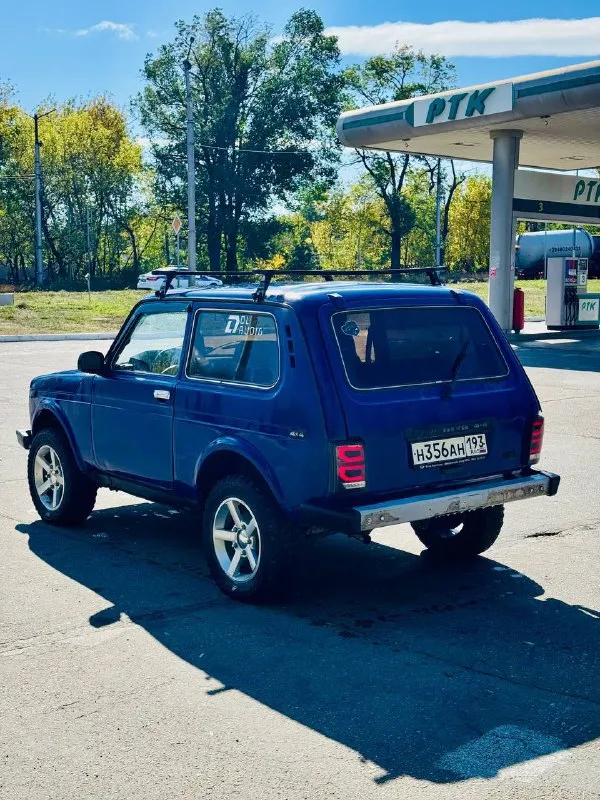 Продам ниву
Машина в хорошем состоянии для своих лет, кузов, коробка, двигатель работают отлично
Коробка 5 ступка
Мотор инжектор работает отлично
Стеклоподъемники
Сиденье с иномарки
Хорошая громкая музыка
Грязевая резина, красивые титановые диски
По электрике все работает все моргает фары светят ярко плюс лед балка
Раздатка блокировка все работает скорости не выбивает
Багажник на крышу
Мотор масло не ест от слова со всем
Для своих лет отличная машина
Осмотр макеевка, могу пригнать реальному клиенту
Цена 285 000 торг
+79496380113 - фотография - 6