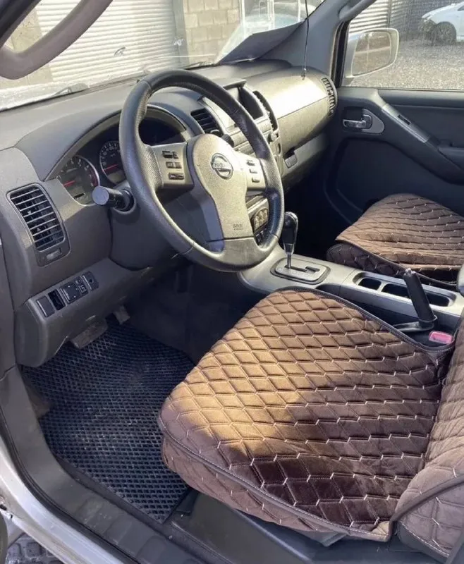 Продаётся мощный и надёжный nissan pathfinder 2006 года с бензиновым мотором 4.0 л — отличный вариант для тех, кто ценит комфорт и уверенность на дороге.
✅ Полный привод – настоящая проходимость
✅ Просторный салон – удобно для семьи и дальних поездок
✅ Технически исправен, вложений не требует
✅ Косметические мелочи присутствуют, но на них сделаю адекватную скидку
Пробег: 275 000 км
Цена: 900 000 руб.
Авто в донецке.
Поставил недавно контрактный мотор с гарантией.
Возможен обмен на toyota
С продажей не спешу
Номер для связи +7 949 484 0684
📞 Звоните: +7(949)4840684 - фотография - 7