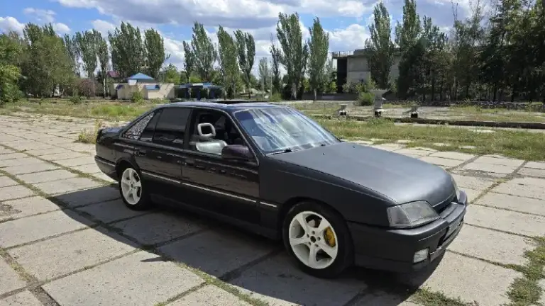 Opel senator v6 3.0 89й год

В продаже брычка на заднем приводе с трёхлитровыми v6 на 211 сил и прямоточным выхлопом! На 17 тапочках😎

Машина не гнилая от слова совсем, есть небольшие косяки по кузову. Коробка механика, работает отлично.

Комплектация лакшери: эл. Зеркала, подогрев передних сидений, эл. Люк не течёт, двухзонный климат контроль (не работает), цифровая приборная панель, бортовой компьютер.

Машина в достойном состоянии для своих лет, документы белые, без штрафов и запретов, с полным переоформлением.

Цена: 450.000 руб
Торг возле капота
Макеевка

+79494170238 Даниил
📞 Звоните: +7(949)4170238 - фотография - 1