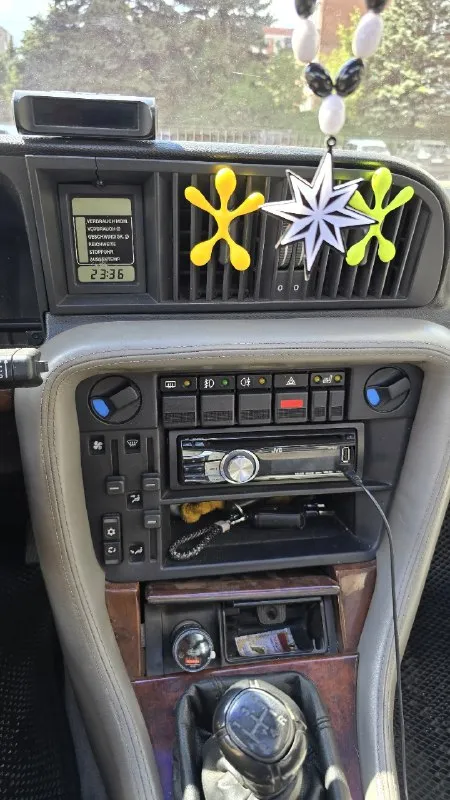 Opel senator v6 3.0 89й год

В продаже брычка на заднем приводе с трёхлитровыми v6 на 211 сил и прямоточным выхлопом! На 17 тапочках😎

Машина не гнилая от слова совсем, есть небольшие косяки по кузову. Коробка механика, работает отлично.

Комплектация лакшери: эл. Зеркала, подогрев передних сидений, эл. Люк не течёт, двухзонный климат контроль (не работает), цифровая приборная панель, бортовой компьютер.

Машина в достойном состоянии для своих лет, документы белые, без штрафов и запретов, с полным переоформлением.

Цена: 450.000 руб
Торг возле капота
Макеевка

+79494170238 Даниил
📞 Звоните: +7(949)4170238 - фотография - 4