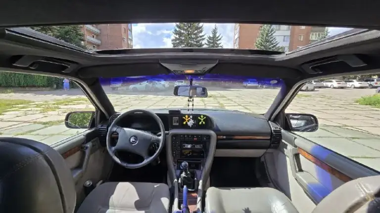Opel senator v6 3.0 89й год

В продаже брычка на заднем приводе с трёхлитровыми v6 на 211 сил и прямоточным выхлопом! На 17 тапочках😎

Машина не гнилая от слова совсем, есть небольшие косяки по кузову. Коробка механика, работает отлично.

Комплектация лакшери: эл. Зеркала, подогрев передних сидений, эл. Люк не течёт, двухзонный климат контроль (не работает), цифровая приборная панель, бортовой компьютер.

Машина в достойном состоянии для своих лет, документы белые, без штрафов и запретов, с полным переоформлением.

Цена: 450.000 руб
Торг возле капота
Макеевка

+79494170238 Даниил
📞 Звоните: +7(949)4170238 - фотография - 5