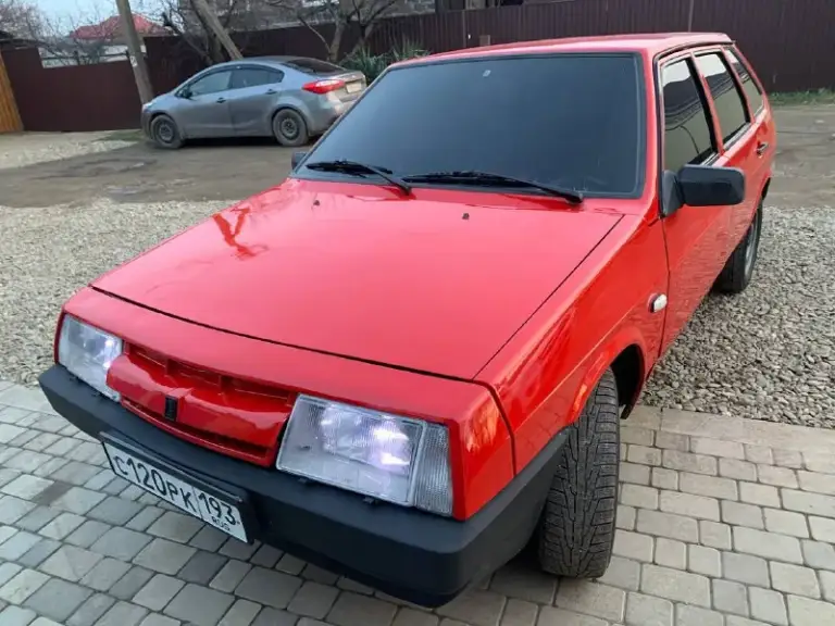 Продаю ваз 2109, двигатель масло не берет, не дымит, коробка не хрустит не выбивает, не гнилая, не ржавая, ходовая мягкая, автомобиль освеженный, вложений не требует, выглядит очень хорошо. Торг уместен.
Цена 250000₽

Машина в краснодаре, пригоню до ростова/таганрог

Я собственник остальные вопросы по телефону +7 (989) 802-38-68 - фотография - 3