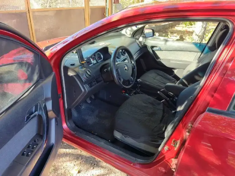 В продаже бюджетный автомобиль в хорошем состоянии
Chevrolet aveo
Год выпуска: 2006
Пробег: 153 ткм
Двигатель: 1.4 бензин
Трансмиссия: механическая
✅ Комплектация 4 электростеклоподъёмника, электрорегулировка зеркал, климат контроль
✅ Оригинал птс
✅ Технически в порядке, не требует срочных вложений, летние и зимние шины
✅  Установлена магнитола с камерой заднего вида и сигнализация,
Недочеты:
Мелкие повреждения на кузове и салоне
Стоимость: 450 000 рублей(торг присутствует)
Звонить +7 949 310 77 91 - фотография - 1