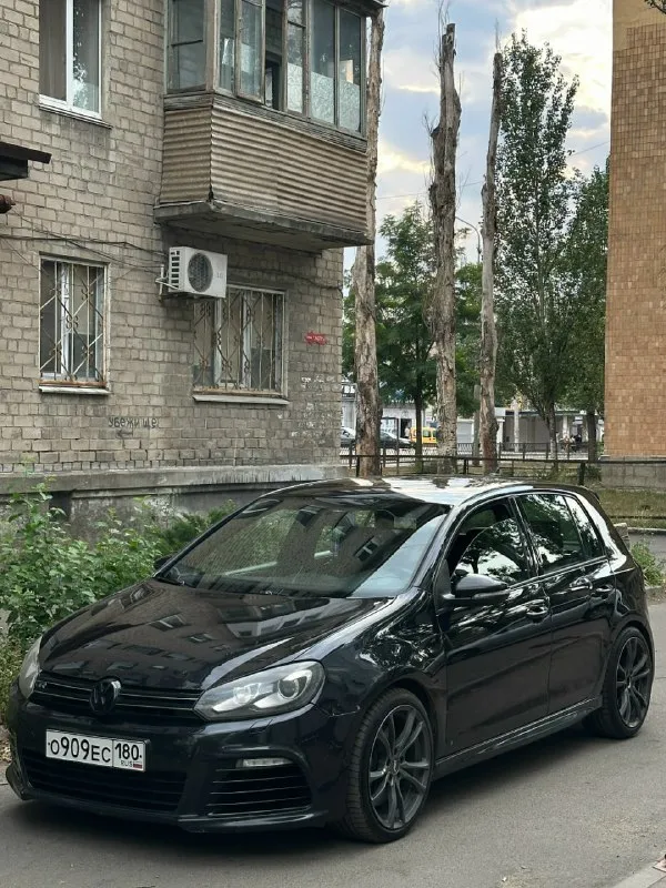 Golf 6 r 2012г на мкпп
2.0 256Лс, 6ст мкпп, полный привод.
Обслужен, масла фильтра поменяны, свежая подвеска и тормоза. Толкатель тнвд, натяжитель, цепь, фазик,249 и 75, приводной ремень, ролики новые, свежий аккумулятор и еще много чего.
Впуск, даунпайп, тюн тннд, клапан в рампу.
Устранены ваговские болячки по кузову.
Dynaudio, люк, бесключевой. Все работает, светится и моргает.
2 230 000 Руб
Доп. Фото видео и вопросы в лс
+79494389043, Лучше писать в лс или тг
📲 Tg: @daniilx337
📞 Звоните: +7(949)4389043 - фотография - 1