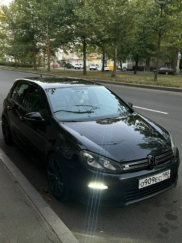 Golf 6 r 2012г на мкпп
2.0 256Лс, 6ст мкпп, полный привод.
Обслужен, масла фильтра поменяны, свежая подвеска и тормоза. Толкатель тнвд, натяжитель, цепь, фазик,249 и 75, приводной ремень, ролики новые, свежий аккумулятор и еще много чего.
Впуск, даунпайп, тюн тннд, клапан в рампу.
Устранены ваговские болячки по кузову.
Dynaudio, люк, бесключевой. Все работает, светится и моргает.
2 230 000 Руб
Доп. Фото видео и вопросы в лс
+79494389043, Лучше писать в лс или тг
📲 Tg: @daniilx337
📞 Звоните: +7(949)4389043 - фотография - 3