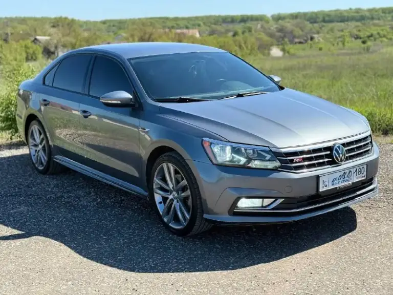 Продам volkswagen passat b8 2018г
В заводском обвесе r-line
Цена:1.670 000,торг
Пробег родной: 102 000 км, авто в родном окрасе, любые проверки приветствуются. Авто русифицирован.
2.0 Tsi работает идеально, масло не ест, не троит, работает без посторонних звуков. Замена масла в моторе каждые 7000 км. Также же вырезан катализатор, и установлен downpipe, что добавляет доп. Л/с авто и увеличивает ресурс турбины.
Коробка надежный aisin, работает отлично, без пинков, рывков и тд.
Ходовая часть на 5+, все обслужено ничего делать не нужно.
Машина на хорошей комплектации:
Бортовой компьютер, led фары (линзы),
Датчик давления шин, кожаный салон, адаптивный круиз с датчиком контроля дистанции спереди и сзади (даже если круиз не включен, в экстренной ситуации машина затормозит сама), мультируль, электропривод сидений, обогрев зеркал, обогрев заднего стекла, датчики слепых зон, датчик света, подогрев сидений, климат контроль (2-х зонный), камера заднего вида,
К
📞 Звоните: +7(949)3632983 - фотография - 1