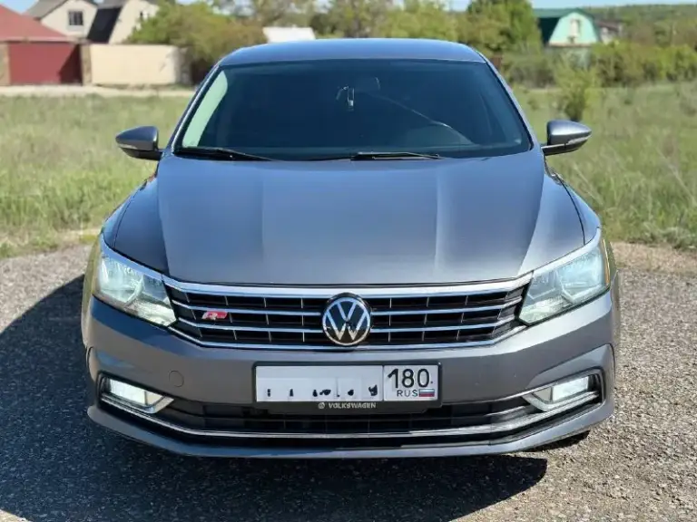 Продам volkswagen passat b8 2018г
В заводском обвесе r-line
Цена:1.670 000,торг
Пробег родной: 102 000 км, авто в родном окрасе, любые проверки приветствуются. Авто русифицирован.
2.0 Tsi работает идеально, масло не ест, не троит, работает без посторонних звуков. Замена масла в моторе каждые 7000 км. Также же вырезан катализатор, и установлен downpipe, что добавляет доп. Л/с авто и увеличивает ресурс турбины.
Коробка надежный aisin, работает отлично, без пинков, рывков и тд.
Ходовая часть на 5+, все обслужено ничего делать не нужно.
Машина на хорошей комплектации:
Бортовой компьютер, led фары (линзы),
Датчик давления шин, кожаный салон, адаптивный круиз с датчиком контроля дистанции спереди и сзади (даже если круиз не включен, в экстренной ситуации машина затормозит сама), мультируль, электропривод сидений, обогрев зеркал, обогрев заднего стекла, датчики слепых зон, датчик света, подогрев сидений, климат контроль (2-х зонный), камера заднего вида,
К
📞 Звоните: +7(949)3632983 - фотография - 3