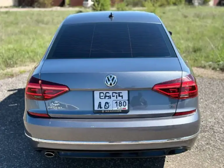 Продам volkswagen passat b8 2018г
В заводском обвесе r-line
Цена:1.670 000,торг
Пробег родной: 102 000 км, авто в родном окрасе, любые проверки приветствуются. Авто русифицирован.
2.0 Tsi работает идеально, масло не ест, не троит, работает без посторонних звуков. Замена масла в моторе каждые 7000 км. Также же вырезан катализатор, и установлен downpipe, что добавляет доп. Л/с авто и увеличивает ресурс турбины.
Коробка надежный aisin, работает отлично, без пинков, рывков и тд.
Ходовая часть на 5+, все обслужено ничего делать не нужно.
Машина на хорошей комплектации:
Бортовой компьютер, led фары (линзы),
Датчик давления шин, кожаный салон, адаптивный круиз с датчиком контроля дистанции спереди и сзади (даже если круиз не включен, в экстренной ситуации машина затормозит сама), мультируль, электропривод сидений, обогрев зеркал, обогрев заднего стекла, датчики слепых зон, датчик света, подогрев сидений, климат контроль (2-х зонный), камера заднего вида,
К
📞 Звоните: +7(949)3632983 - фотография - 6