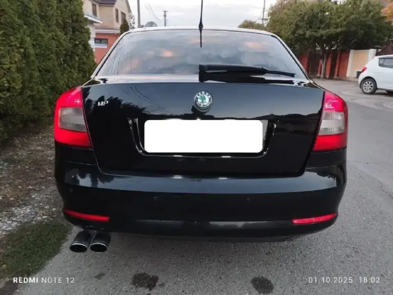 Skoda octavia restailyng avtomat 1.6 mpi,2011 год выпуска, отличное состояние кузова, без дтп, без ржавчины и коррозии, пороги и днище без нареканий, автотека вся зелёная, пробег 172 000 км, мотор 1.6 mpi-8 клапанный самый простой и самый надежный-без нареканий, автомат aisin 6-ступенчатый, самый простой и самый надёжный, работает без нареканий, ходовая часть обслужена, салон чистый и аккуратный, самая максимальная комплектация:климат-контроль, круиз-контроль, полный электропакет, противотуманные фары, мультимедиа с управлением на руле, электрозеркала с подогревом, заводской подлокотник, парктроник, центр. Замок, обогрев заднего стекла, задний дворник, подогрев сидений, abs, airbag, регулировка руля по высоте и глубине, водит. Сиденья, литые диски р-16,датчик дождя, датчик света, полностью обслужена, оформление вместе с вами в мрэо, цена 780 000 рублей, телефон для связи +79494281150 - фотография - 5