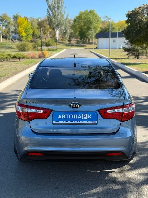 ⬜️ Kia rio iii

💰Цена: 800 000р
🏢Город: мариуполь
📅Год выпуска: 2013
🧾Пробег: 195 369км.
⚙️Двигатель: 1.6
⛽Топливо: бензин
⚙️Кпп: механика

📞 Телефон:

+7-989-263-55-56
+7-949-727-41-51
+7-949-551-91-52

💾 Описание:

Rio - зарекомендовал себя на российском рынке как универсальный, практичный и надежный автомобиль для тех, кому важны экономичность, надёжность и комфорт.

✅ В одной семье с 2013г, птс оригинал
✅ Кузов без коррозии, южная эксплуатация
✅ Оригинальный пробег
✅ Салон в отличном состоянии
✅ Техническая часть на 5+, проведено полное то с заменой масла, фильтров и свечей.

Шикарная комплектация:
Кондиционер ❄️ (работает отлично), abs, airbag, электростеклоподьемники, , гидроусилитель руля, литые диски на новой летней резине,
Сигнализация с опцией автозапуска.

Улица шевченко 269

🏦 Возможна продажа в кредит по двум документам. - фотография - 4