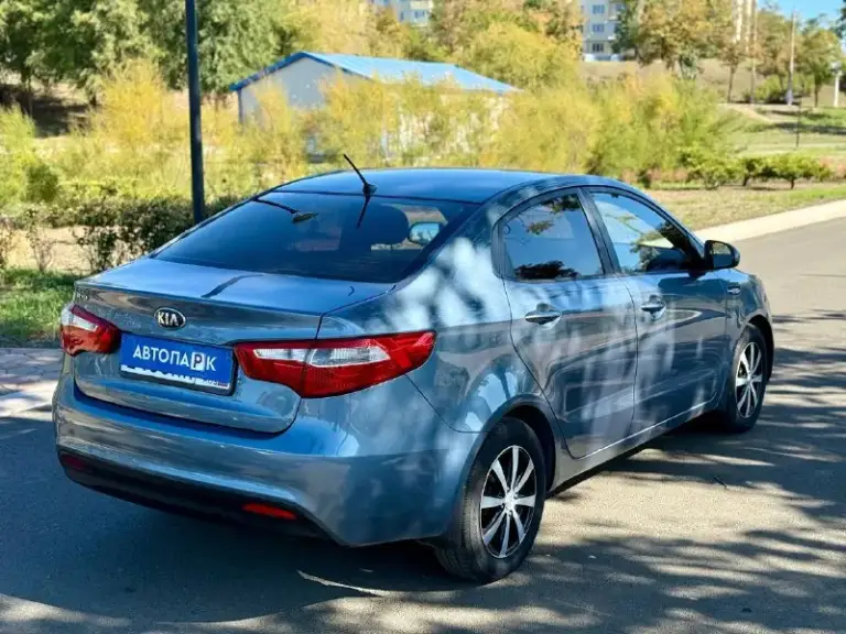 ⬜️ Kia rio iii

💰Цена: 800 000р
🏢Город: мариуполь
📅Год выпуска: 2013
🧾Пробег: 195 369км.
⚙️Двигатель: 1.6
⛽Топливо: бензин
⚙️Кпп: механика

📞 Телефон:

+7-989-263-55-56
+7-949-727-41-51
+7-949-551-91-52

💾 Описание:

Rio - зарекомендовал себя на российском рынке как универсальный, практичный и надежный автомобиль для тех, кому важны экономичность, надёжность и комфорт.

✅ В одной семье с 2013г, птс оригинал
✅ Кузов без коррозии, южная эксплуатация
✅ Оригинальный пробег
✅ Салон в отличном состоянии
✅ Техническая часть на 5+, проведено полное то с заменой масла, фильтров и свечей.

Шикарная комплектация:
Кондиционер ❄️ (работает отлично), abs, airbag, электростеклоподьемники, , гидроусилитель руля, литые диски на новой летней резине,
Сигнализация с опцией автозапуска.

Улица шевченко 269

🏦 Возможна продажа в кредит по двум документам. - фотография - 5