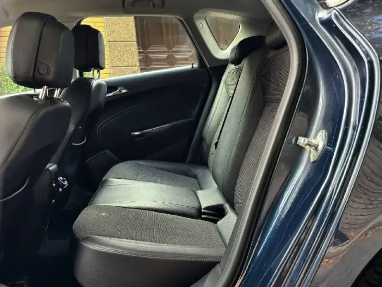 Opel astra j рейсталенг
Год выпуска 2012 конец,
Объем двигателя 1.6 16v
Кпп 5 ступенчатая
Родной пробег 158.000 т км
Один владелец,
Авто, всю жизнь, в одной семье,

Состояние кузова впечатляет
Рыжиков сколов и тд нет !
Авто в отличном состояние
В красивом цвете синий металлик,

Богатая комплектация,
Круиз контроль,
Двух зонный климат контроль,
Датчик света,
Датчик дождя,
Комбинированный салон,
Подогрев сидений,
Подогрев руля,
Подогрев стекла,
Полный электростеклопакет,
Парктроники,
Хорошая акустика,
Комплект резины с дисками,
Две пары заводских ключей,
Сервисные книжки и т. П,

Автомобиль без вложений!
Готов на любое сто
Я владелец по документам
Продаже с оформлением в мрэо

Осмотр г. Донецк
Цена 725.000.р
Аргументированный торг

Номер телефона
+79494873571 - фотография - 7