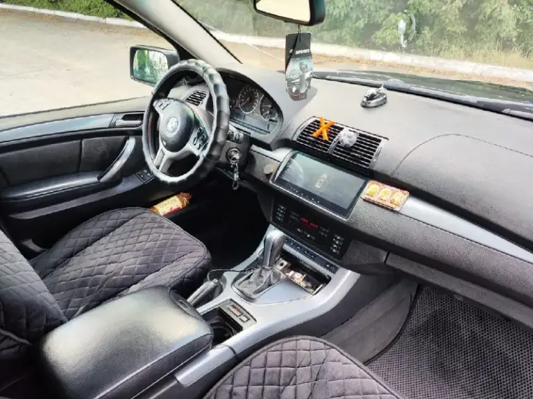 Продам bmw х5 2006г
Двигатель м57 3.0
Самый лучший и надёжный мотор в бмв
Машинка обслужена и готова к эксплуатации
Автомобиль личный эксплуатировался бережно и вовремя обслуживался.
Ржавчины и рыжиков нет, нанесена керамика.
Вид имеет, салон ухоженный.
Ходовая обслужена, имеются новые запчасти на будущее, отдам с машиной.
От машины не избавляюсь.
Климат контроль морозит
Электрика вся исправна.
Сел и катайся
Осмотр г. Енакиево
Цена 1.2 мил торг
Возможен обмен с вашей доплатой
Тел +79493176466
📞 Звоните: +7(949)3176466 - фотография - 8
