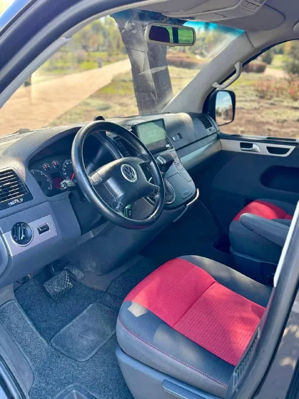 💣 Volkswagen t5 multivan
💰Цена: 1 500 000р
🏢Город: мариуполь
📅Год выпуска: 2004
🧾Пробег: 290 113 км.
⚙️Двигатель: 2.5
⛽Топливо: дизель
⚙️Кпп: автомат
📞 Телефон:
+7-949-551-91-52
+7-949-727-41-51
+7-989-263-55-56
💾 Описание:
Премиальная версия легендарного микроавтобуса vw transporter
☑️ Комплектация с акпп
☑️ 7 Мест, салон трансформер
☑️ Опрятный кузов без дефектов
(Всего три крашеных элемента)
✔️ Максимальная комплектация с классическим 6-ти ступенчатым автоматом, сдвижными дверьми с двух сторон, раздельным климат-контролем (холодит и греет шикарно), семи местный двухцветный салон трансформер со встроеным детским креслом, шесть подушек безопасности, стол, android телевизор и магнитола с bluetooth и камерой заднего вида, парктроники перед/зад, рейлинги, птф, abs, литые диски на хорошей летней резине.
✔️ Автомобиль после полного то с заменой масла в двигателе и акпп, всех фильтров и переуплотнения турбины.
Улица шевченко 269 - фотография - 10