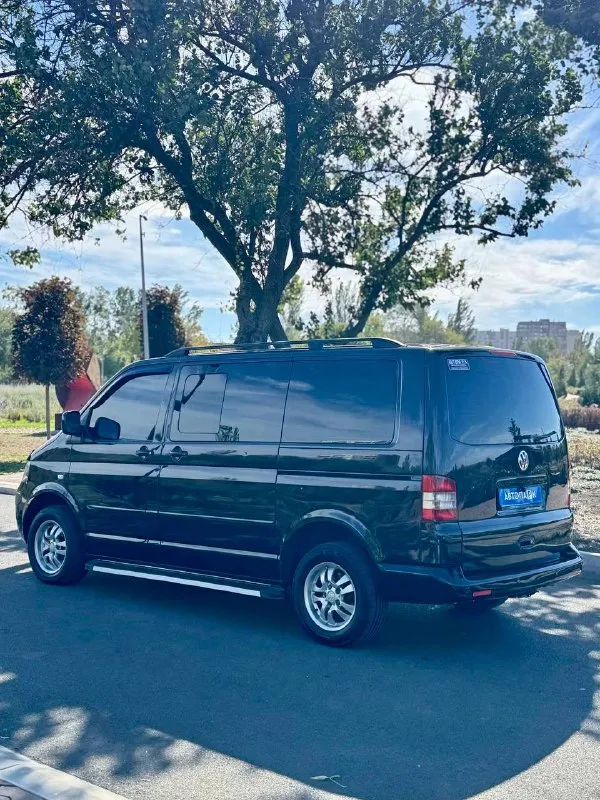 💣 Volkswagen t5 multivan
💰Цена: 1 500 000р
🏢Город: мариуполь
📅Год выпуска: 2004
🧾Пробег: 290 113 км.
⚙️Двигатель: 2.5
⛽Топливо: дизель
⚙️Кпп: автомат
📞 Телефон:
+7-949-551-91-52
+7-949-727-41-51
+7-989-263-55-56
💾 Описание:
Премиальная версия легендарного микроавтобуса vw transporter
☑️ Комплектация с акпп
☑️ 7 Мест, салон трансформер
☑️ Опрятный кузов без дефектов
(Всего три крашеных элемента)
✔️ Максимальная комплектация с классическим 6-ти ступенчатым автоматом, сдвижными дверьми с двух сторон, раздельным климат-контролем (холодит и греет шикарно), семи местный двухцветный салон трансформер со встроеным детским креслом, шесть подушек безопасности, стол, android телевизор и магнитола с bluetooth и камерой заднего вида, парктроники перед/зад, рейлинги, птф, abs, литые диски на хорошей летней резине.
✔️ Автомобиль после полного то с заменой масла в двигателе и акпп, всех фильтров и переуплотнения турбины.
Улица шевченко 269 - фотография - 5