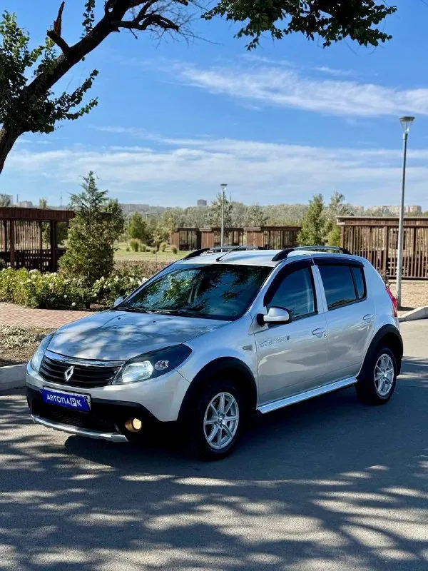 🦛 Renault sandero stepway

💰Цена: 700 000р
🏢Город: мариуполь
📅Год выпуска: 2012
🧾Пробег: 193 549 км.
⚙️Двигатель: 1.6 8v.
⛽Топливо: бензин
⚙️Кпп: механика

Телефон:

+7-949-727-41-51
+7-949-551-91-52
+7-989-263-55-56

💾 Описание:

✅ Отличное состояние
✅ Оригинальный пробег
✅ Оцинкованный кузов
✅ Южная эксплуатация
✅ Техническая часть на 5+
✅ Заводская краска
(Один косметический подкова)

🚙 Двигатель k7m 1.6 8v
Самый простой и надежный в линейке, ходовая без посторонних звуков, мягкая, высокий клиренс. Салон в отличном состоянии.

❄️ Кондиционер (холодит шикарно), гур, abs, 2 подушки безопасности, магнитола с bluetooth, подогрев сидений, птф, отличная летняя резина, сигнализация с автозапуском.

Улица шевченко 269

🏦 Возможна продажа в кредит по двум документам. - фотография - 2