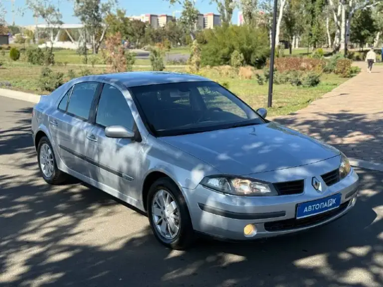 🔘 Renault laguna

💰Цена: 550 000р
🏢Город: мариуполь
📅Год выпуска: 2006
🧾Пробег: 289 729 км.
⚙️Двигатель: 1.6 16v
⛽Топливо: бензин
⚙️Кпп: механика

📞Телефон:

+7-949-727-41-51
+7-949-551-91-52
+7-989-263-55-56

💾 Описание:

✅ Оцинкованный кузов,
Весь в родной краске
(Один косметический окрас)
✅ Оригинальный пробег
✅ Техническая часть на 5+
✅ Лифтбэк - огромный багажник
❗️Гбо евро-4 вписано в птс

🚙 Легендарный двигатель k4m 1.6 16v простой и надежный. Ходовая без посторонних звуков, мягкая, высокий клиренс. Салон в отличном состоянии.

❄️ Двухзонный климат-контроль (холодит шикарно), abs, гидроусилитель руля, подушки безопасности, полный электопакет, подогрев сидений, птф, литые диски, кожаный комбинированный салон, start/stop.

Улица шевченко 269

🏦 Возможна продажа в кредит по двум документам. - фотография - 1