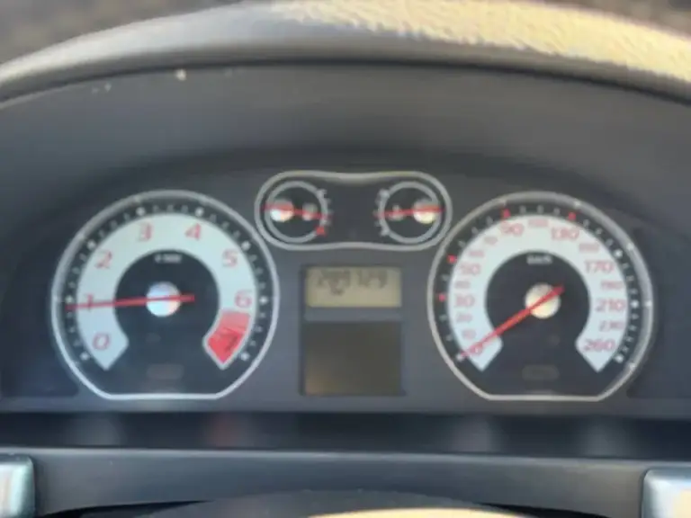 🔘 Renault laguna

💰Цена: 550 000р
🏢Город: мариуполь
📅Год выпуска: 2006
🧾Пробег: 289 729 км.
⚙️Двигатель: 1.6 16v
⛽Топливо: бензин
⚙️Кпп: механика

📞Телефон:

+7-949-727-41-51
+7-949-551-91-52
+7-989-263-55-56

💾 Описание:

✅ Оцинкованный кузов,
Весь в родной краске
(Один косметический окрас)
✅ Оригинальный пробег
✅ Техническая часть на 5+
✅ Лифтбэк - огромный багажник
❗️Гбо евро-4 вписано в птс

🚙 Легендарный двигатель k4m 1.6 16v простой и надежный. Ходовая без посторонних звуков, мягкая, высокий клиренс. Салон в отличном состоянии.

❄️ Двухзонный климат-контроль (холодит шикарно), abs, гидроусилитель руля, подушки безопасности, полный электопакет, подогрев сидений, птф, литые диски, кожаный комбинированный салон, start/stop.

Улица шевченко 269

🏦 Возможна продажа в кредит по двум документам. - фотография - 10