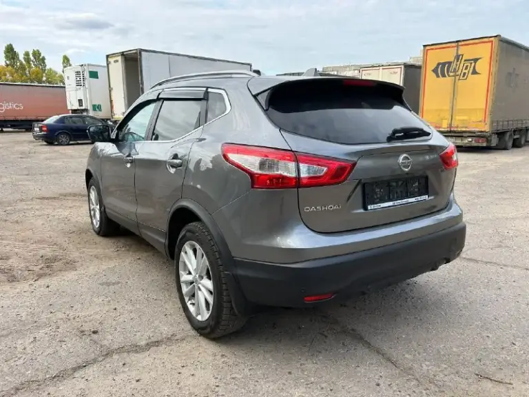 Nissan qashqai 2017 2.0 а. Т 4wd подключаемый полный привод. Пробег 151т/км. Один владелец за всё время, бережная эксплуатация! Без дтп, без окрасов, ни одного крашеного элемента. Авто полностью обслужен. Масла в моторе, и редукторе заменены 1500 км назад. Салон как новый без запахов. Лобовое оригинал с обогревом! Два ключа, сервисная книжка. Птс оригинал. Переоформление в мрэо. Осмотр в луганске.
🔹Обзор камер 360’
🔹Датчик контроля дорожной полосы
🔹Парктроники
🔹Без ключевой доступ
🔹Start-stop, дистанционный запуск
🔹Двух зонный климат-контроль
🔹Кожаный мульти руль
🔹Датчик света, дождя
🔹Мультимедиа android auto, bluetooth, aux, usb, громкая связь
🔹Бортовой компьютер
🔹Круиз контроль
🔹Эл. Рег. И обогрев сидений
🔹Эл. Рег. Эл. Складывание и обогрев боковых зеркал 
🔹Штатная bi-led оптика 
🔹Эл. Ручник и т. Д
1700000 Руб
+79591457754
📞 Звоните: +7(959)1457754 - фотография - 4