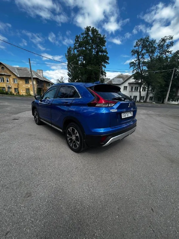 Продается
Mitsubishi eclipse cross
Год выпуска: 2021/12 месяц (рестайлинг)
: 1.5 Бензин
Привод: полный
Пробег: 72 000км
Предмаксимальная комплектация.
Стекла все родные, любые проверки на сто.
Есть все для комфортной езды:
-Все ассистенты помощи вождение
-Двух зонный климат-контроль
-Подогрев сидений
-Салон комбинированный
-Слепые зоны
-Удержание в полосах
-Камера заднего вида
-Full led оптика
-Apple carplay, android auto
-Датчик света / дождя / давление в шинах
-Электроскладывание зеркал
-Диски r18
-Autohold
Цена 2.350.000
+79493335317
📲 Tg: @doktor_dli
📞 Звоните: +7(949)3335317 - фотография - 2