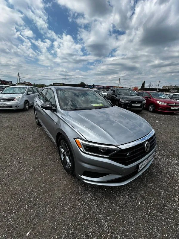 🚗 Volkswagen jetta r-line
Год: 2020
Тип кпп: автоматическая
Пробег: 40 000
Дополнительная информация: продам volkswagen jetta 1.4 r-line
Пробег. 40 000 км.
Донецк
-Панорамная крыша,
-Кожаный салон,
-Led оптика впереди и сзади
-Автоматическое переключение ближнего и дальнего света,
-Датчик дождя,
-Дистроник удержание в полосе и датчики мертвых зон,
-Аварийное торможение при угрозе столкновения,
-Подогрев всех сидений, подогрев руля.
Не требует вложений.
Полностью обслужен. Любые проверки на вашем сто.
Цена: 1 950 000₽
+7(949)333-53-17
📲 Tg: @doktor_dli
📞 Звоните: +7(949)3335317 - фотография - 2