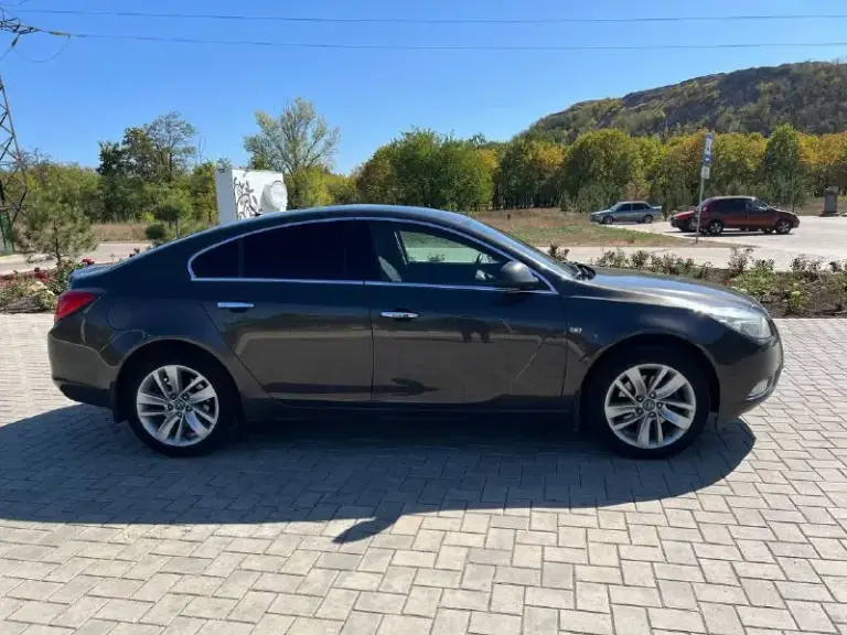 Opel insignia turbo 1.6⚡️180л. С
✨Год выпуска 2013
Комплектация cosmo sport
Кузов лифтбек
⚡️Мультируль
⚡️2Х зонный климат-контроль
⚡️6 Air bag
⚡️Abs
⚡️Eba помощь при экстренном торможении
⚡️Ebd система распределения тормозных усилий
⚡️Asr aнтипробуксовочная система
⚡️Esp система курсовой устойчивости
⚡️. .. /Telegram. Org/img/emoji/40/e29aa1.png')">⚡️ручник с электроприводом
⚡️Датчик света
⚡️Датчик дождя
⚡️Электропривод боковых зеркал
⚡️Складываемые задние сидения
⚡️2 Ключа
Все сервисные книжки!
И многое другое.
Двигатель 1,6 turbo. Разгон до 100 за секунды. Работает идеально
Мкпп 6 ступенчатая, работает на 5+
✨Кузов в идеальном состоянии, без рыжиков, сколов и прочего
Салон чистый, ухоженный, в авто не курили!
✨Резина r18 лето новая. Так же комплектом отдам зимнюю шипованную на r17 родных дисках.
✨По документам я хозяин, любое переоформление !
Цена 965 хороший торг
Г. Донецк
Все остальные вопросы по телефону +79494171326 - фотография - 5