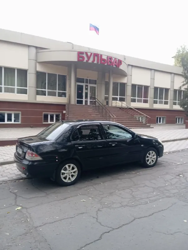 Продам мицубиси лансер 1.6, 2004г, пробег 330т.
, Переоформления. Без проблемы
Новая летняя резина, новое лобовое стекло.
Недавно поменял ступичные подшипники вкруг новые, тормозные диски вкруг новые, опорные подшипники новые. Гидрокомпенсаторы новые, все 16 штук.
Свечи, провода, катушки новые. Масло, фильтра
Заменил 1000км назад.
Кондер работает, неплохая музыка, процессорная магнитола. 4ре стеклаподъёмника, подогрев сидений, сигнализация. Очень хороший led свет.
Ходовка как мячик, коробка не выбивает отрабатывает на отлично. Двигатель работает очень хорошо, компрессия по 16.
Машина на ходу каждый день.
Не гнилая, много где обработана, багажник в шумке. , машина не новая.
Находится в г. Торез
Цена 295
+79494260591
==============================
📞 Звоните: +7(949)4260591 - фотография - 10