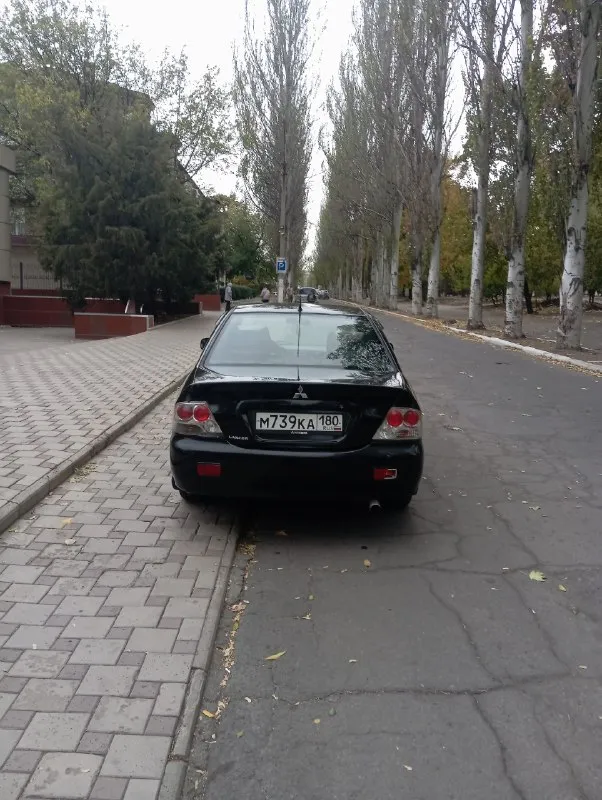 Продам мицубиси лансер 1.6, 2004г, пробег 330т.
, Переоформления. Без проблемы
Новая летняя резина, новое лобовое стекло.
Недавно поменял ступичные подшипники вкруг новые, тормозные диски вкруг новые, опорные подшипники новые. Гидрокомпенсаторы новые, все 16 штук.
Свечи, провода, катушки новые. Масло, фильтра
Заменил 1000км назад.
Кондер работает, неплохая музыка, процессорная магнитола. 4ре стеклаподъёмника, подогрев сидений, сигнализация. Очень хороший led свет.
Ходовка как мячик, коробка не выбивает отрабатывает на отлично. Двигатель работает очень хорошо, компрессия по 16.
Машина на ходу каждый день.
Не гнилая, много где обработана, багажник в шумке. , машина не новая.
Находится в г. Торез
Цена 295
+79494260591
==============================
📞 Звоните: +7(949)4260591 - фотография - 2