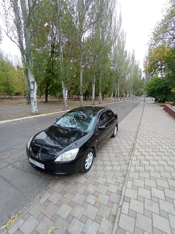 Продам мицубиси лансер 1.6, 2004г, пробег 330т.
, Переоформления. Без проблемы
Новая летняя резина, новое лобовое стекло.
Недавно поменял ступичные подшипники вкруг новые, тормозные диски вкруг новые, опорные подшипники новые. Гидрокомпенсаторы новые, все 16 штук.
Свечи, провода, катушки новые. Масло, фильтра
Заменил 1000км назад.
Кондер работает, неплохая музыка, процессорная магнитола. 4ре стеклаподъёмника, подогрев сидений, сигнализация. Очень хороший led свет.
Ходовка как мячик, коробка не выбивает отрабатывает на отлично. Двигатель работает очень хорошо, компрессия по 16.
Машина на ходу каждый день.
Не гнилая, много где обработана, багажник в шумке. , машина не новая.
Находится в г. Торез
Цена 295
+79494260591
==============================
📞 Звоните: +7(949)4260591 - фотография - 5