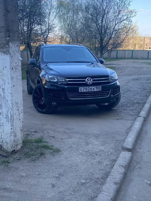 Продам volkswagen touareg nf 3.0 тди 2014 год
Пробег 240т
Я владелец, машина семейная. Проблем никаких нет, все обслуживал вовремя. Год назад менял раздатку, передний и задний редуктор ( все делал на салоне volkswagen в ростове, все чеки по работам есть) на предыдущей замене менялись, сайлент блоки и тормозные колодки. За машину не стыдно, вся в родном окрасе, все стекла родные.
Комплектация хорошая, есть все кроме люка.
Два комплекта дисков с резиной, летняя резина новая, покупал в начале года. Все вопросы по телефону +79494325157
Цена 2.3🍋 торг у капота
📞 Звоните: +7(949)4325157 - фотография - 1