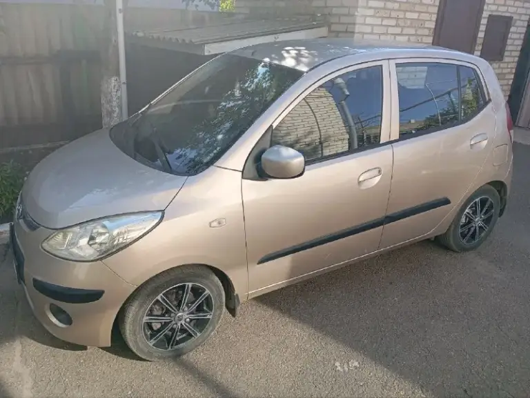 Продам hyundai i10
2008 Г.
Мотор 1.1
164000 Тыс. Пробега
Машина в родной краске (крашен только капот)
Не бита.
Стекла все родные.
Машина месная 2хозяина по птс
Комлектация:
Все стеклоподьемники.
Электро регулер. Зеркал.
Эур.
Абс.
Кондиционер
Дисковые тормоза по кругу.
Доводчики стёкол
Зимня резина на дисках, в комплекте!
С документами все порядке, продажа от собственника!
Машина находиться в г. Волноваха
Цена 490 000.торг
+79490056965 - фотография - 8