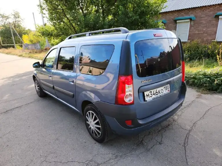 Продам dacia logan 2008 год 7 мест. 1.6 8 клапанов 90 л. С, кпп механика. Машина местная куплена в донецке в салоне. Комплектация- кондиционер, передние стеклоподьемники, гур, птф, air bag, центральный замок, электро зеркала, сигнализация. Г макеевка, цена 650000 р. +79493081144
📞 Звоните: +7(949)3081144 - фотография - 4