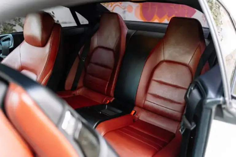 Продам mercedes e250cgi
Кузов: купе
Пробег: 240000
Двигатель: 1.8 турбо бензин
Автомобиль который собирает взгляды окружающих. Салон родной (перешивали только руль)
Магнитола с carplay
Любые проверки за ваш счет.
Цена: 1.8🍋 рублей (торг у капота)
По вопросам приобретения : +79490010101 дмитрий
Полное переоформление в мрэо
📞 Звоните: +7(949)0010101 - фотография - 6